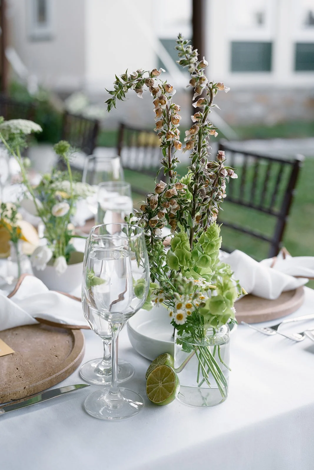 the-willows-villanova-wedding-flowers_Sneak-Peeks-71.jpg