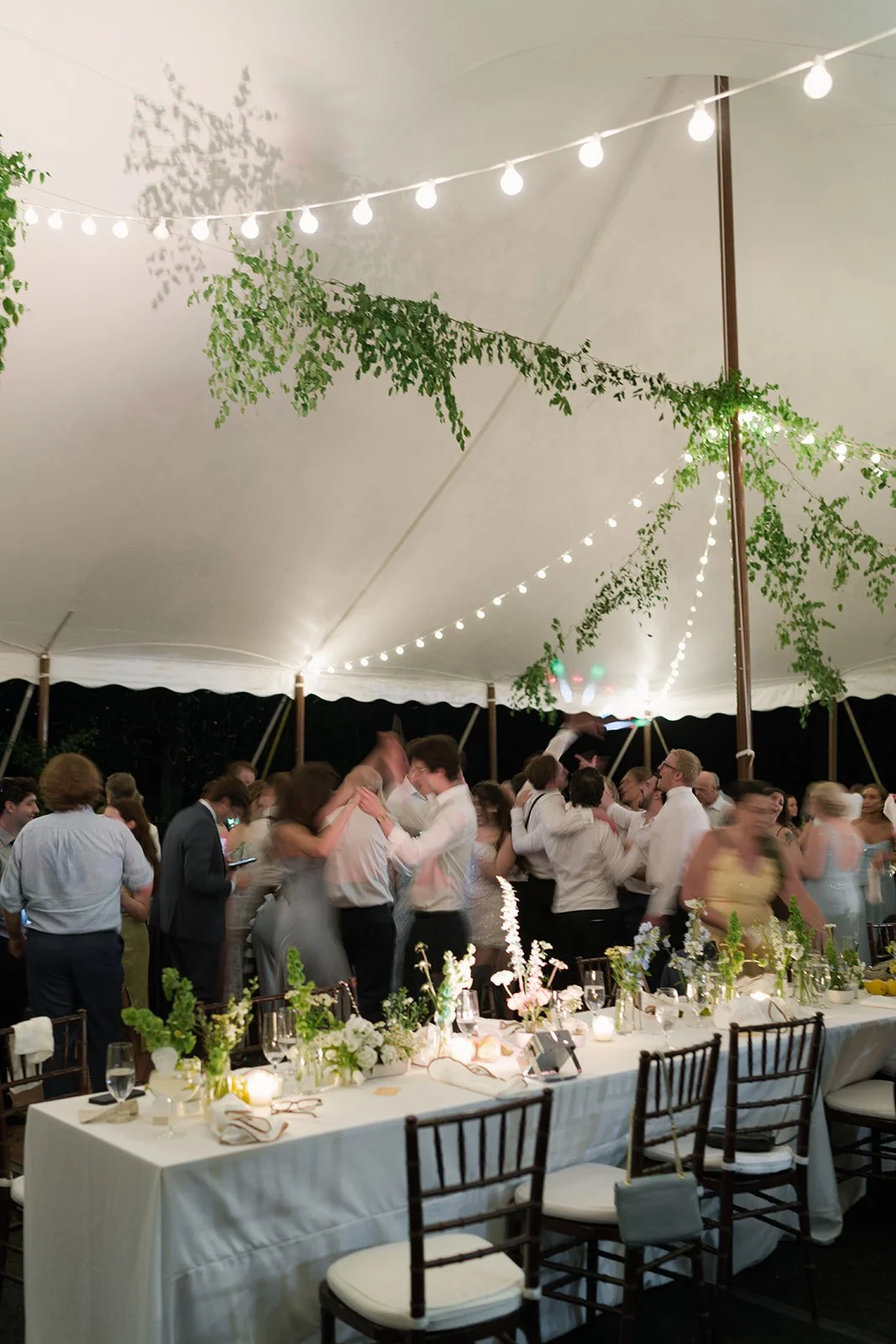 the-willows-villanova-wedding-flowers_Sneak-Peeks-109.jpg