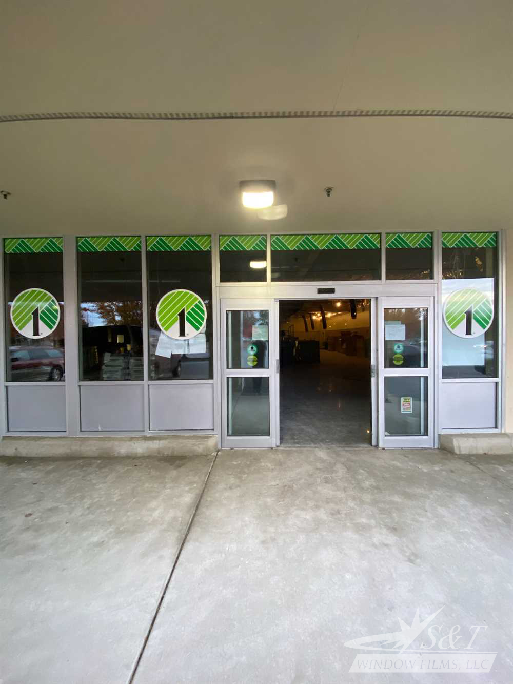Dollar Tree - Graphics - Auburn