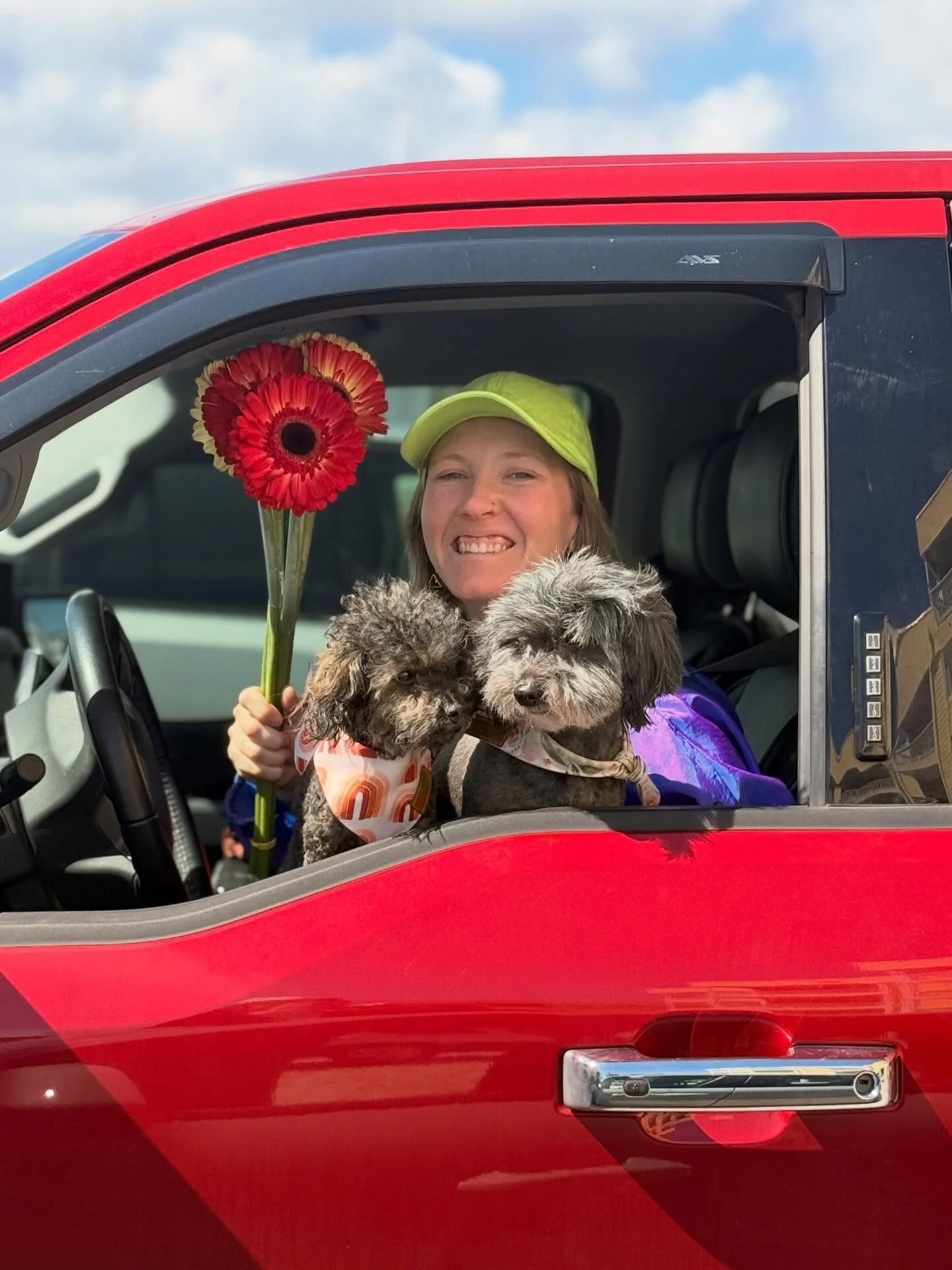 Rest day with all my favorite ladies 😍 #wlw #carolinabeach
