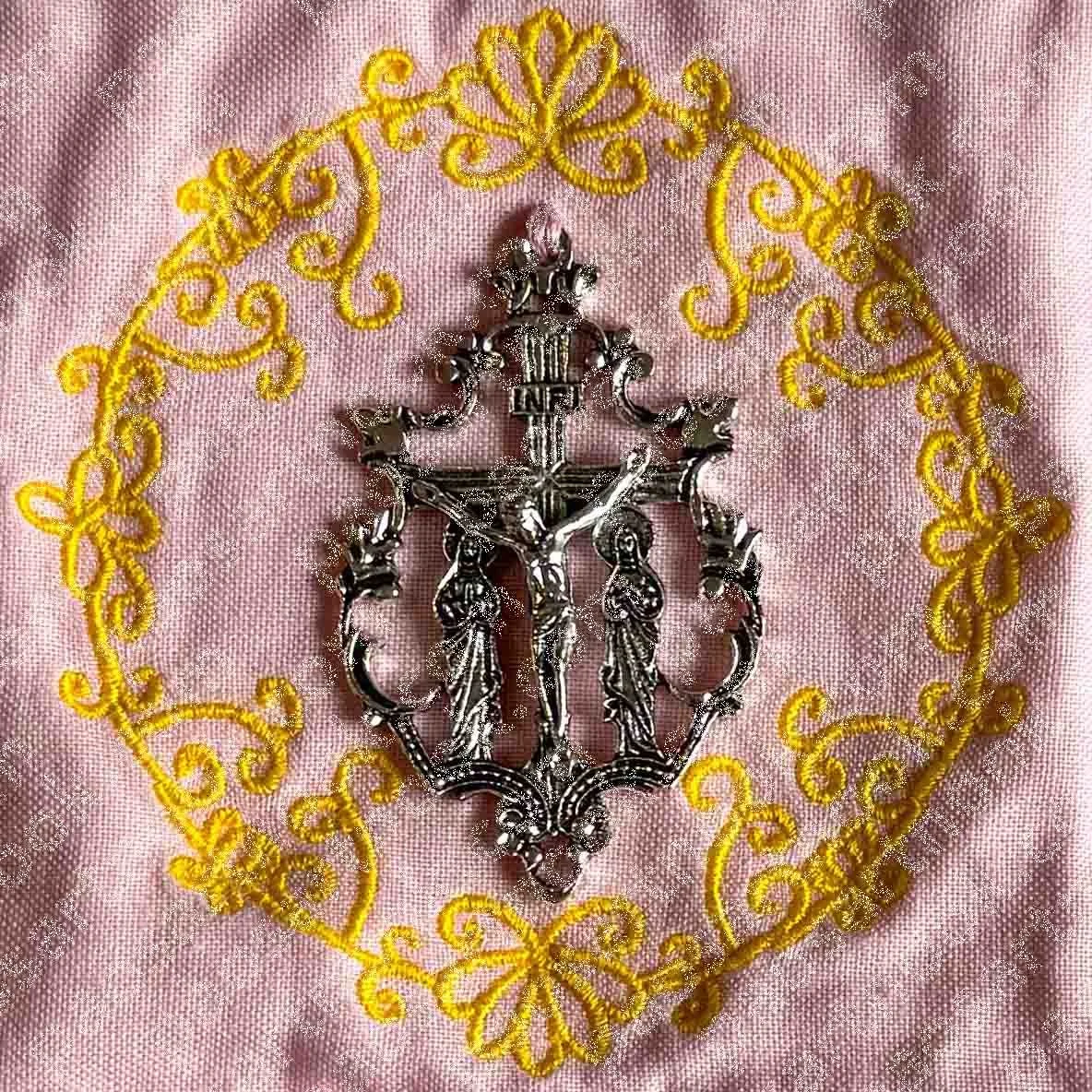 Add Embroidery - "Center Ring" - to my Pocket Devotional