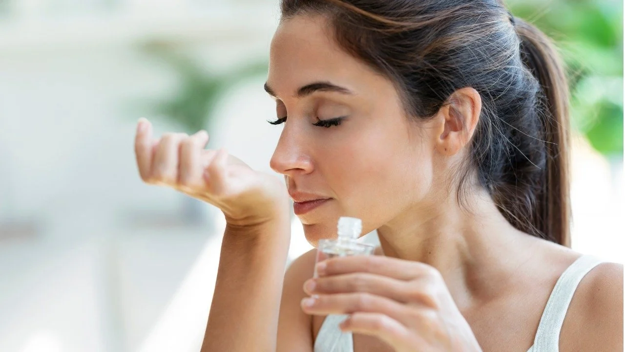 Why Perfumes Smell Different on Skin (Science Explained)
