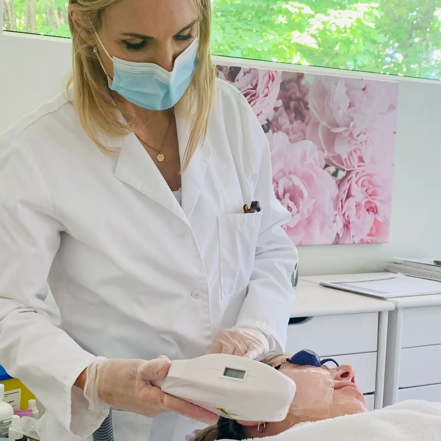 Patient receiving IPL Photofacial at Thornbury Leg Vein Clinic.