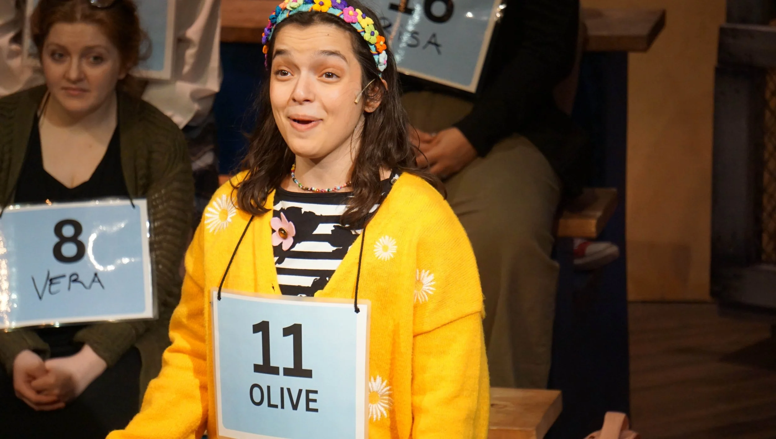 Bee37157.jpg