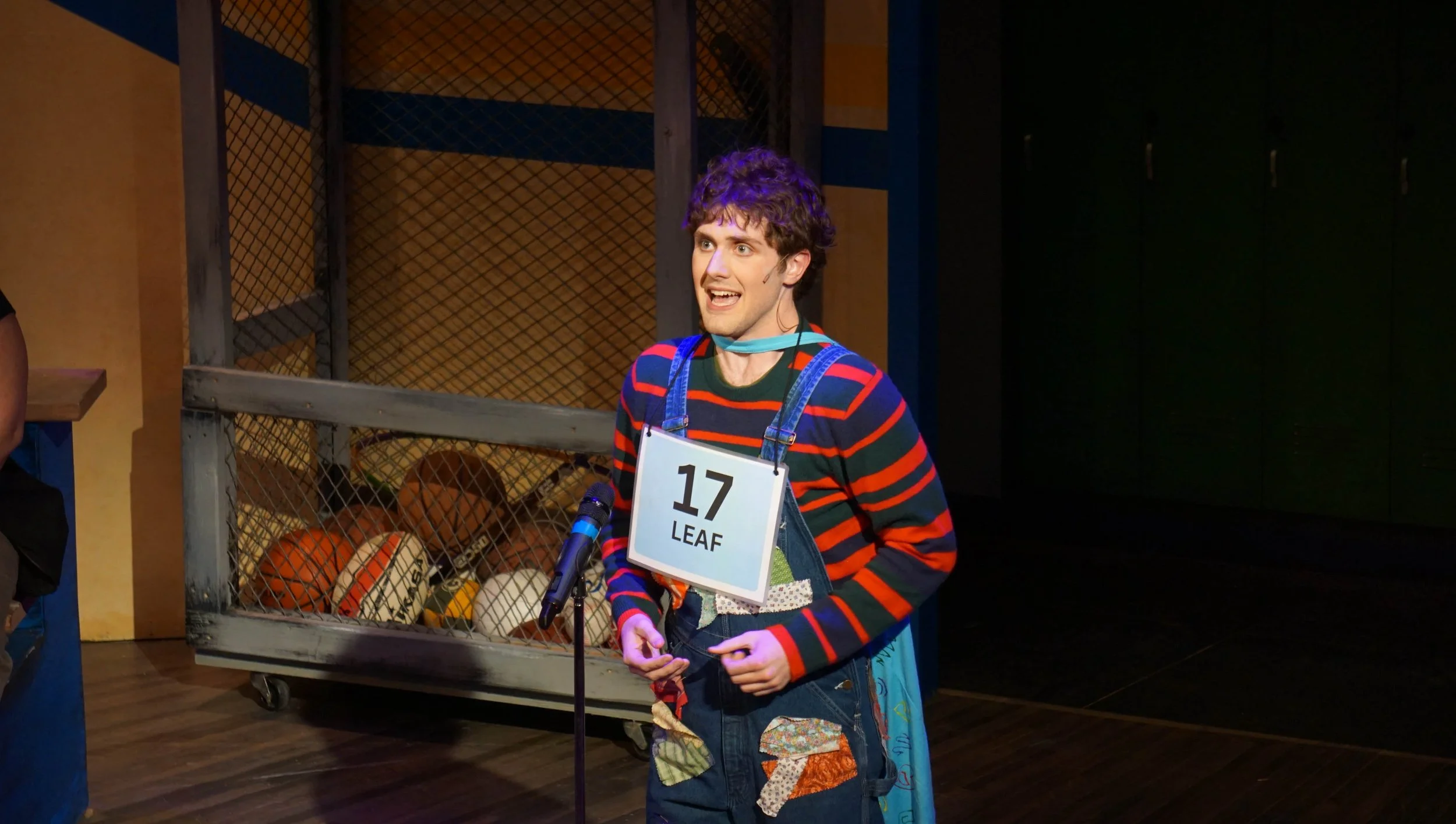 Bee73001.jpg
