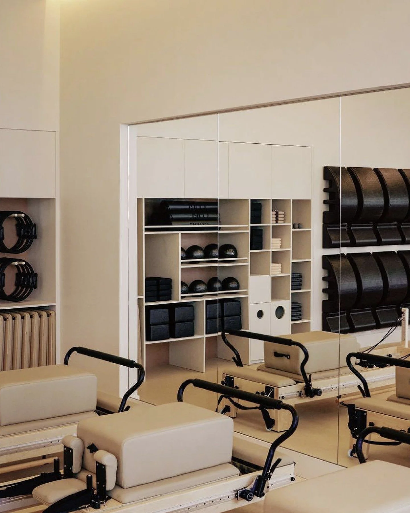 West 4th Holiday Gift Guide: Fitness Lovers 🏋🏼&zwj;♀️

For the friend who already has everything but never misses a workout, give the gift of a class pass or membership to one of West 4th&rsquo;s standout fitness studios:

Core Community @corecommu