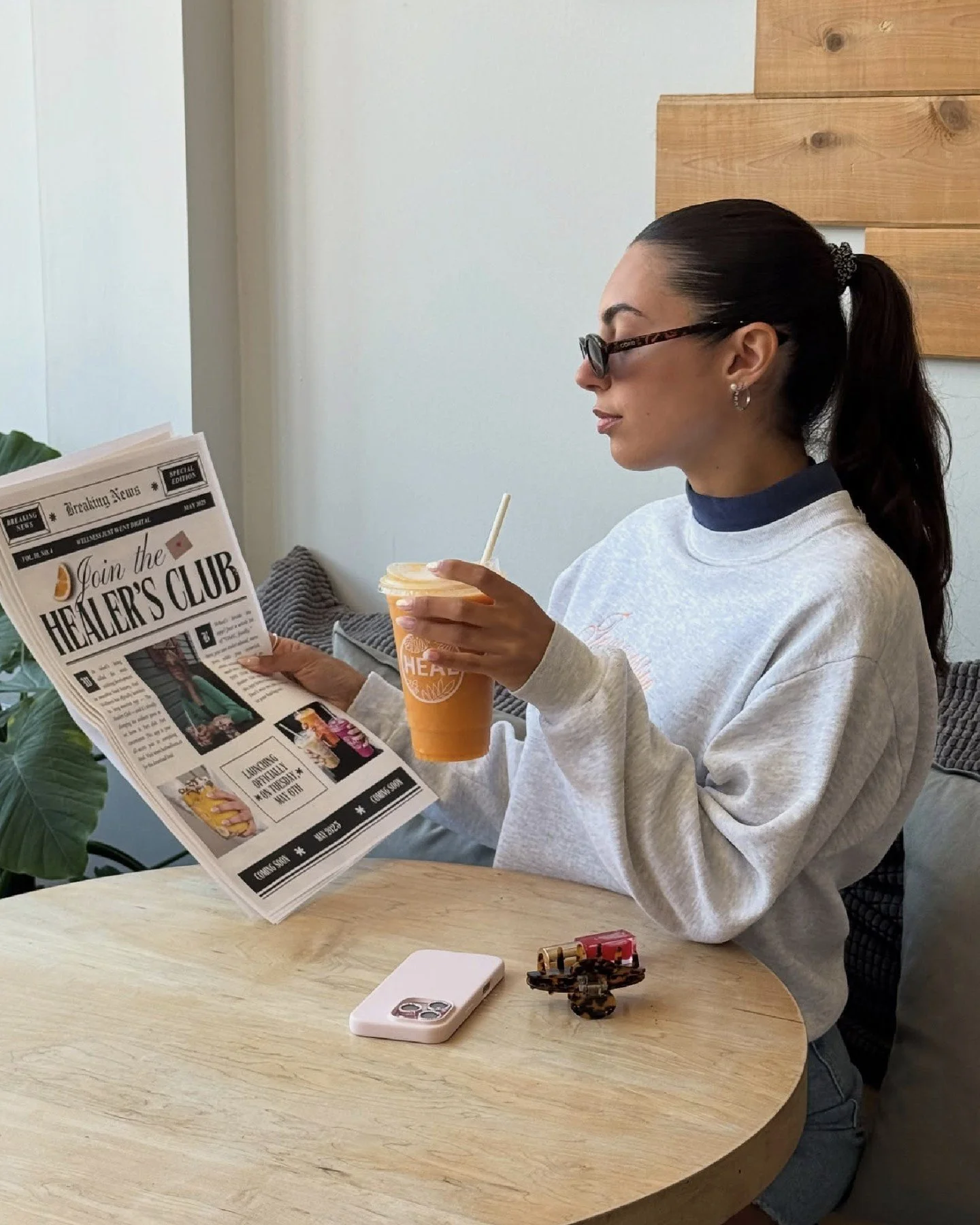 Fitness &amp; Fuel on 4th Series: Heal Wellness 🍓

The newest smoothie spot on West 4th @heal.wellness is our go-to for vibrant a&ccedil;a&iacute; bowls, blue spirulina magic, dragon fruit dreams, and glow-boosting smoothies that taste as good as th
