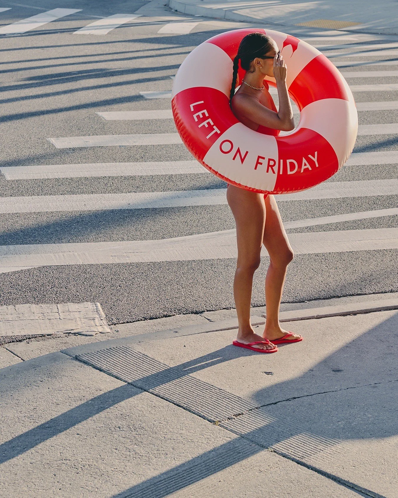 Look who's coming to West 4th 👀👙

The Kitsilano @leftonfriday Pop Up Store is opening on June 12th! More details to come.

#shopwest4th #kitsilano #leftonfriday