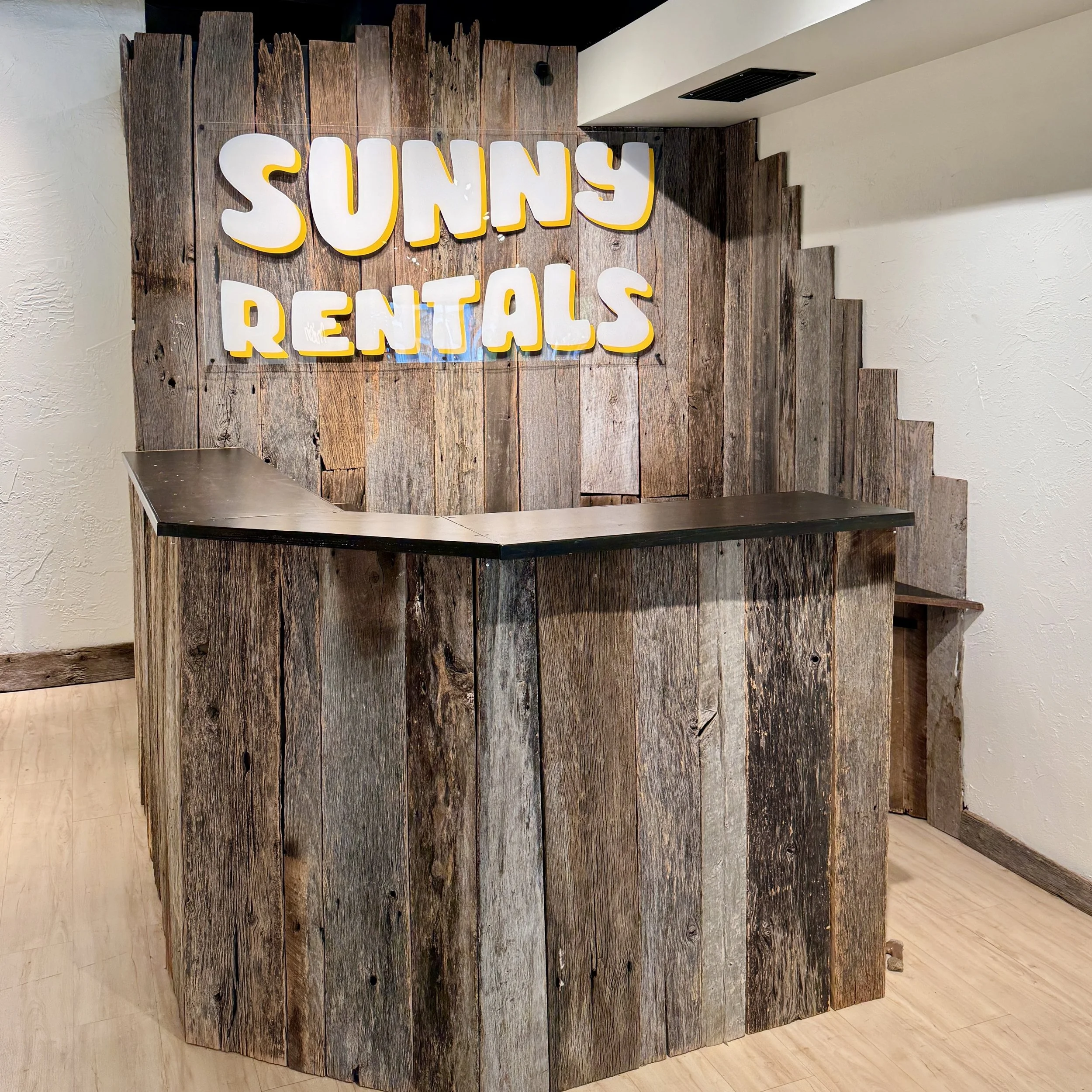 Sunny Rentals Store