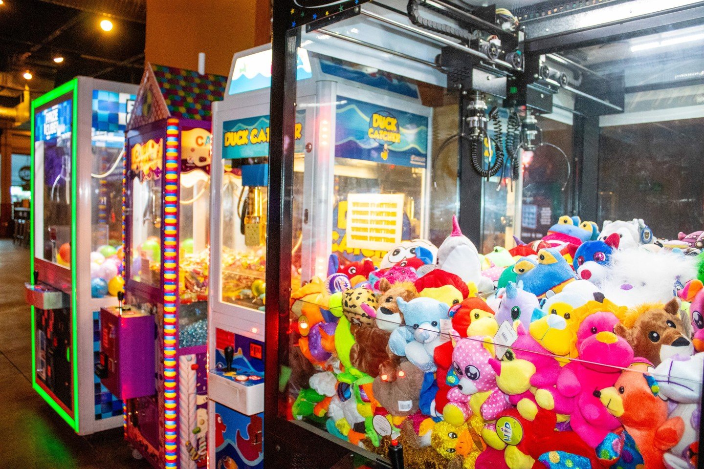 🎯 Crane game fun + free dinner? Yes, please!
Bring the whole crew to Cowboy Food and Drink&mdash;Kids Eat Free every Monday from 4pm&ndash;close with the purchase of an adult entr&eacute;e. 🍔🍟🎉Toys, tastes, and good times waiting! 

#FamilyNightD