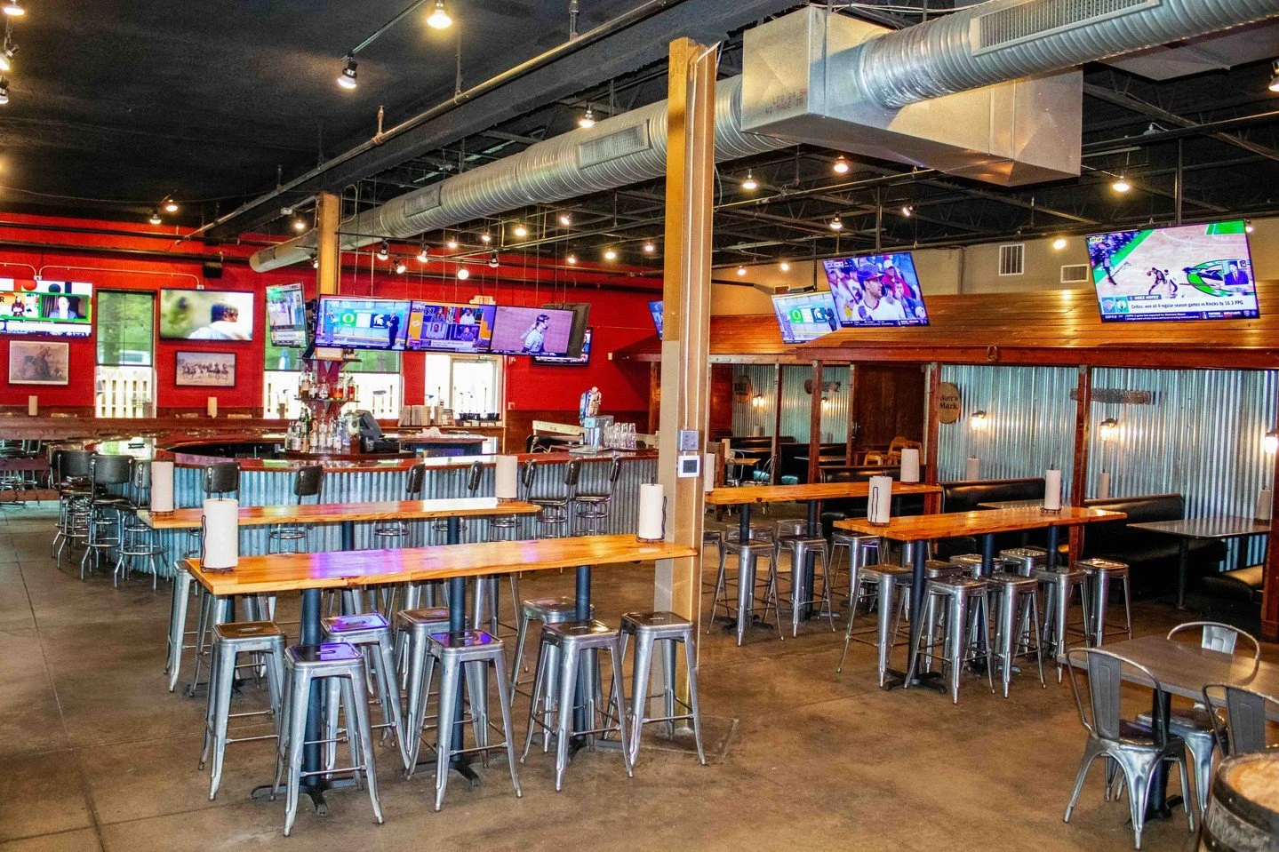 🏈🔥 It all comes down to this.
The NFL Conference Championship games decide who&rsquo;s headed to the Big Game &mdash; and there&rsquo;s no better place to watch than Cowboy. Big stakes, big screens, cold drinks, and game-day food that delivers.
Kic