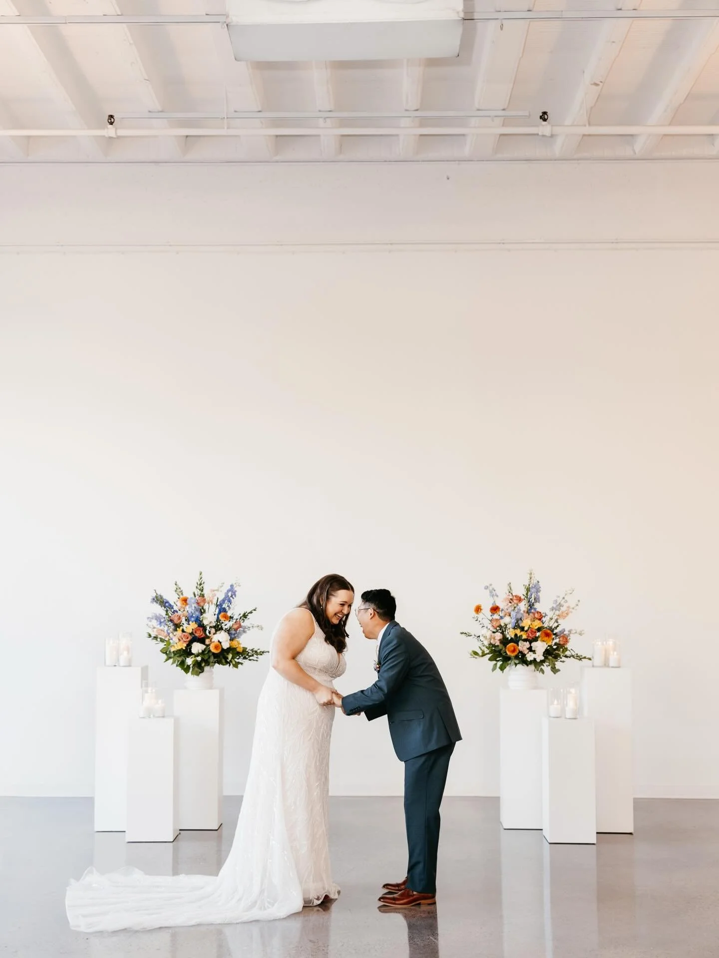 Lauren and Zak's wedding day was what happens with the most sunshiney person you know marries the other most sunshiney person you know. Not even sure sunshiney is a word but it has to be the most perfect way to describe them both. Indivually, they ra