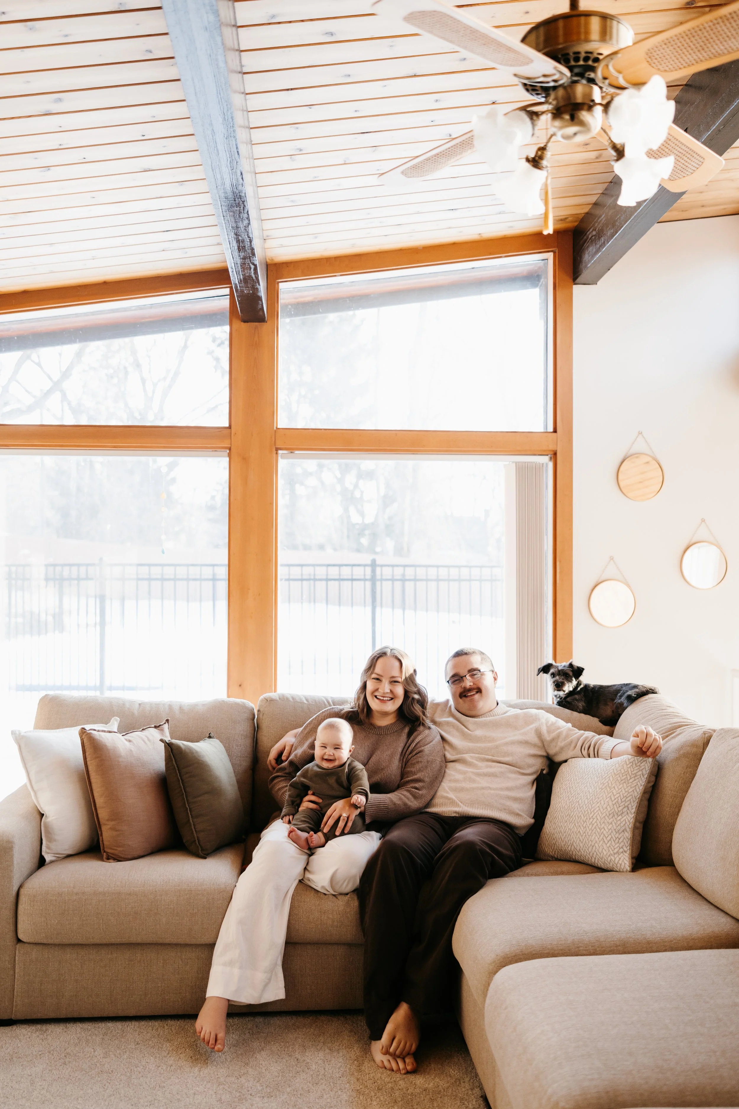 Cozy Winter In Home Lifestyle Family Session