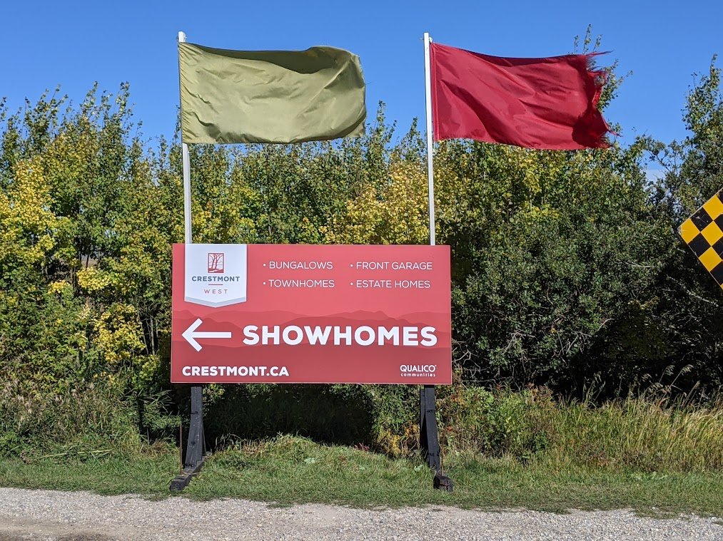 4x8 Directional Skid Signs with Flags.jpg