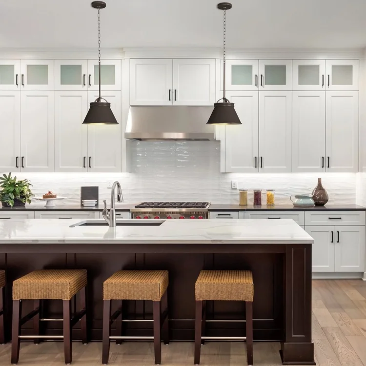 How Big Should Pendant Lights Be Over Island: Perfect Size Guide