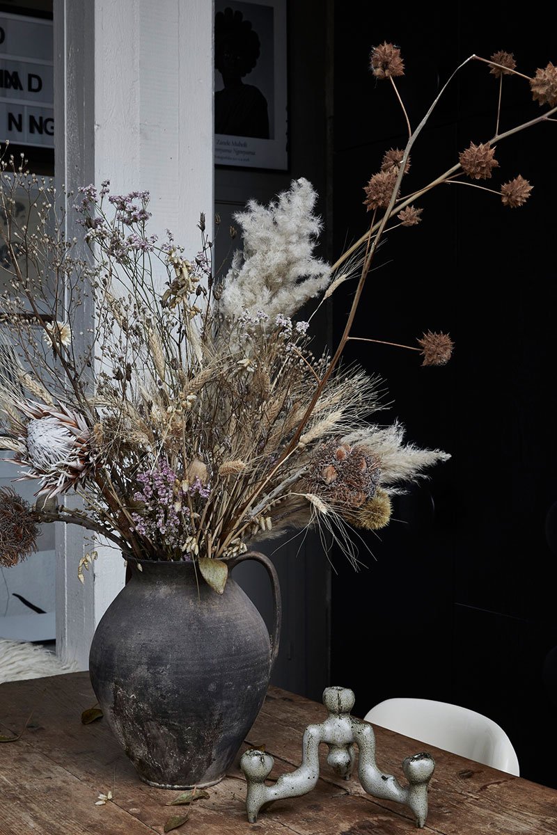 gatheraus- everyday simple centerpiece ideas- dried florals #2.jpeg