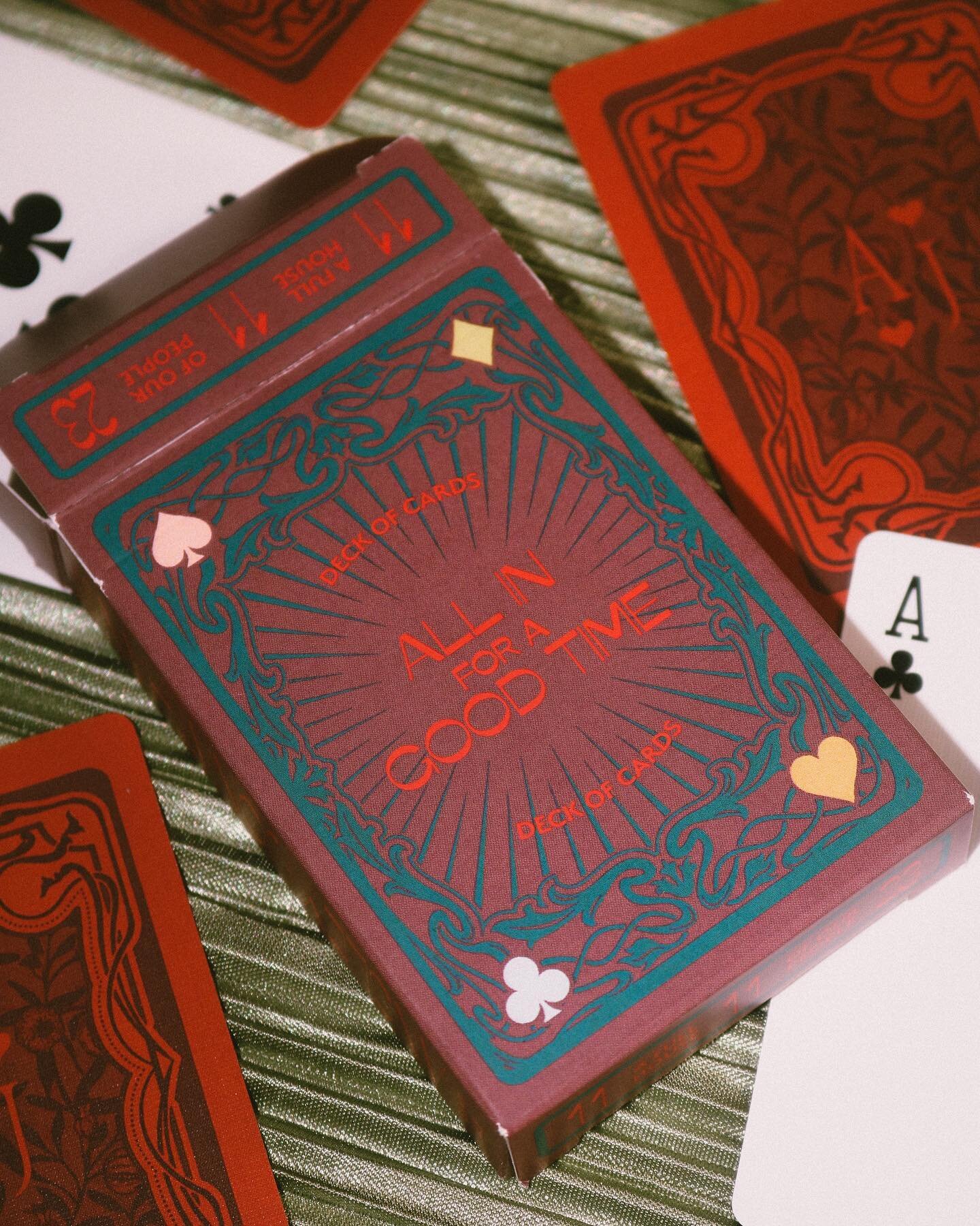 All in for a good time with A+J &clubs;️&hearts;️ created this custom card deck and tuck box to serve as a guest favor!