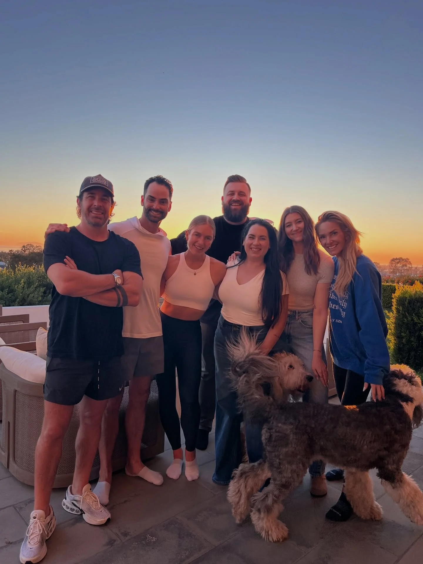 A quick 24 hours in our favorite place with some of our favorite people! 🫶🏼 
(on our way to Sydney for the most epic surprise ever!)