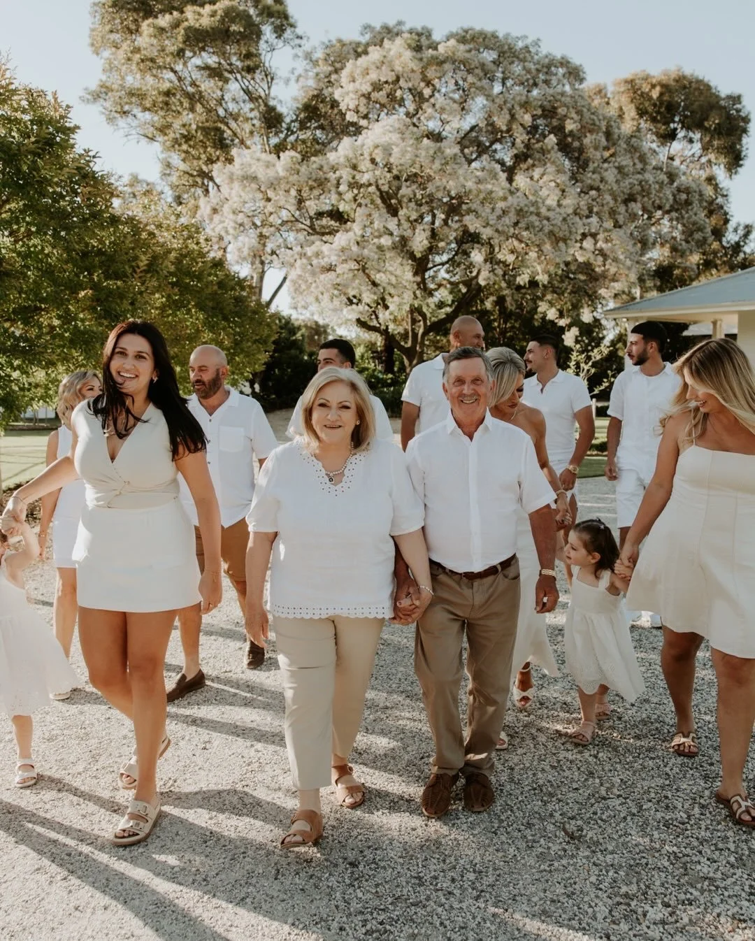 Still smiling after this generational session with the Gallace crew. The littlest two took centre stage, but the whole family were so much fun and so much love between them all. Feeling very lucky #lisanardellafamilies