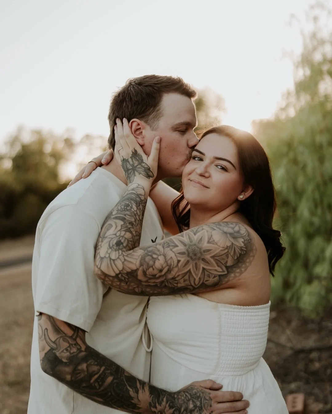 Last week I spent some time with Tyra and Adam&hellip; and their three fur babies &mdash; Indi, Daisy and Brandi &mdash; plus one tiny baby cooking away in Tyra&rsquo;s belly 🤍

This was such a fun shoot for their announcement photos. They originall