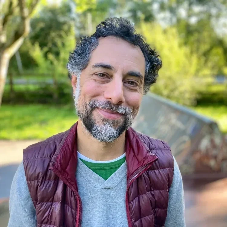 Photo of Dr. Sean Oakes