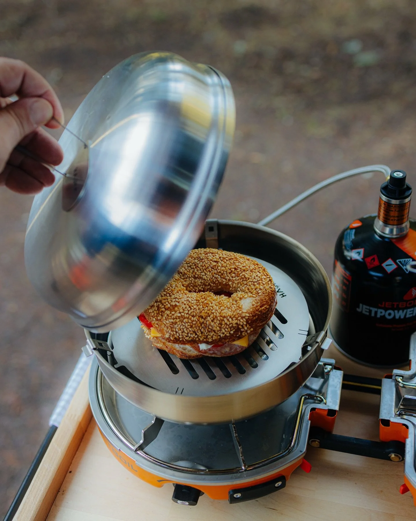 FIN/ENG
T&auml;&auml; @hajkaoven uuni on ihan huipputuote!
Aamulla kahvia keitelless&auml; l&ouml;in bagelin uuniin ja tovin p&auml;&auml;st&auml; s&ouml;in rapean tuotteen jonka v&auml;liss&auml; ollut juusto oli sulanut t&auml;ydellisesti. Pit&auml