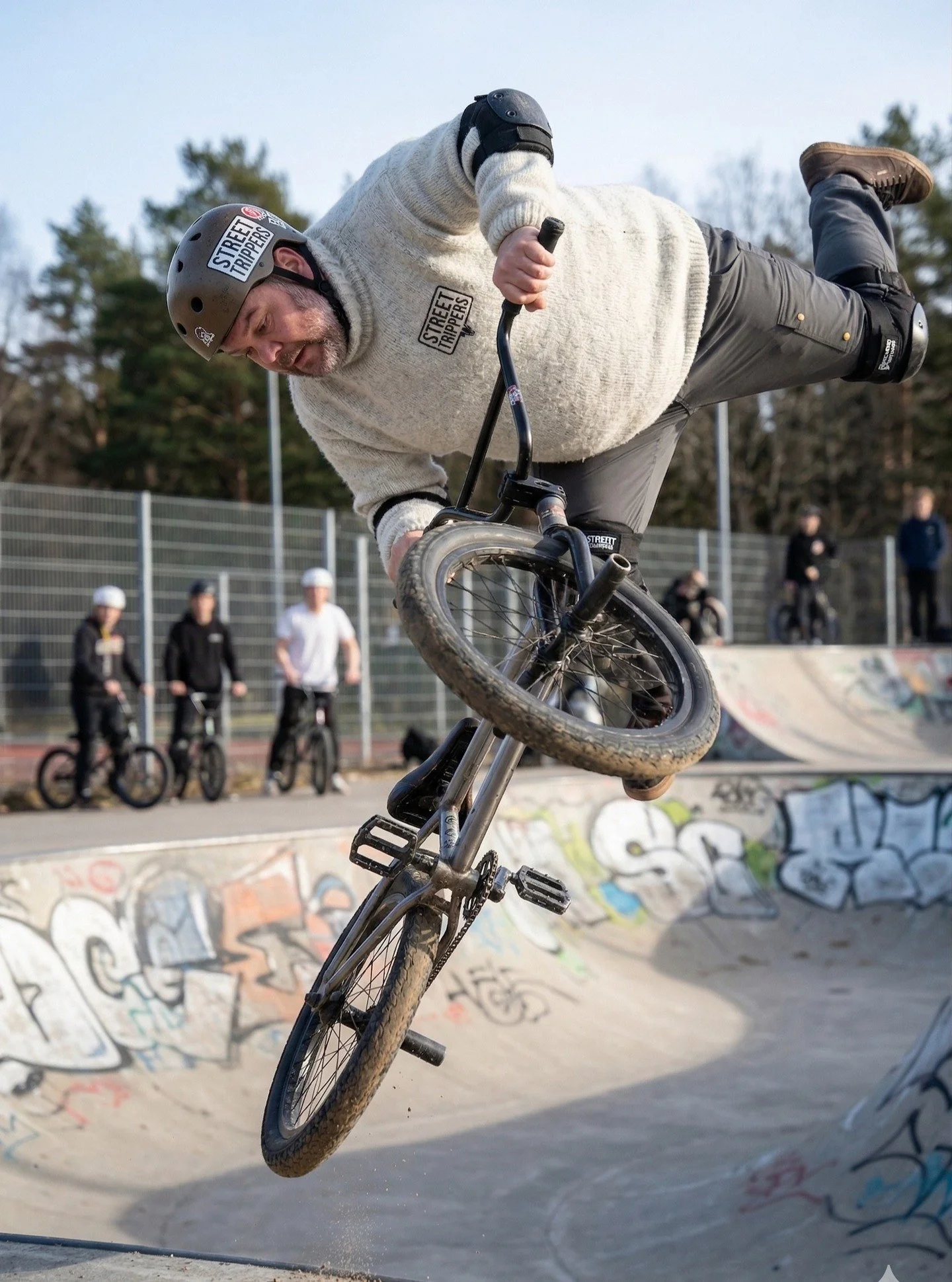 NEWS! After much thought, I&rsquo;ve decided to hang up my camera and chef's hat. I&rsquo;m going all-in on my career as a pro BMX rider. @redbullsuomi , hit me up! #extreme #bmx #redbull #14 #newme