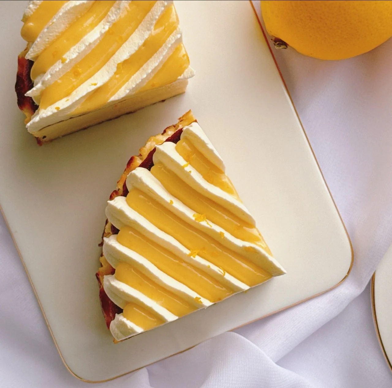 1/4 Lemon Basque Cake
