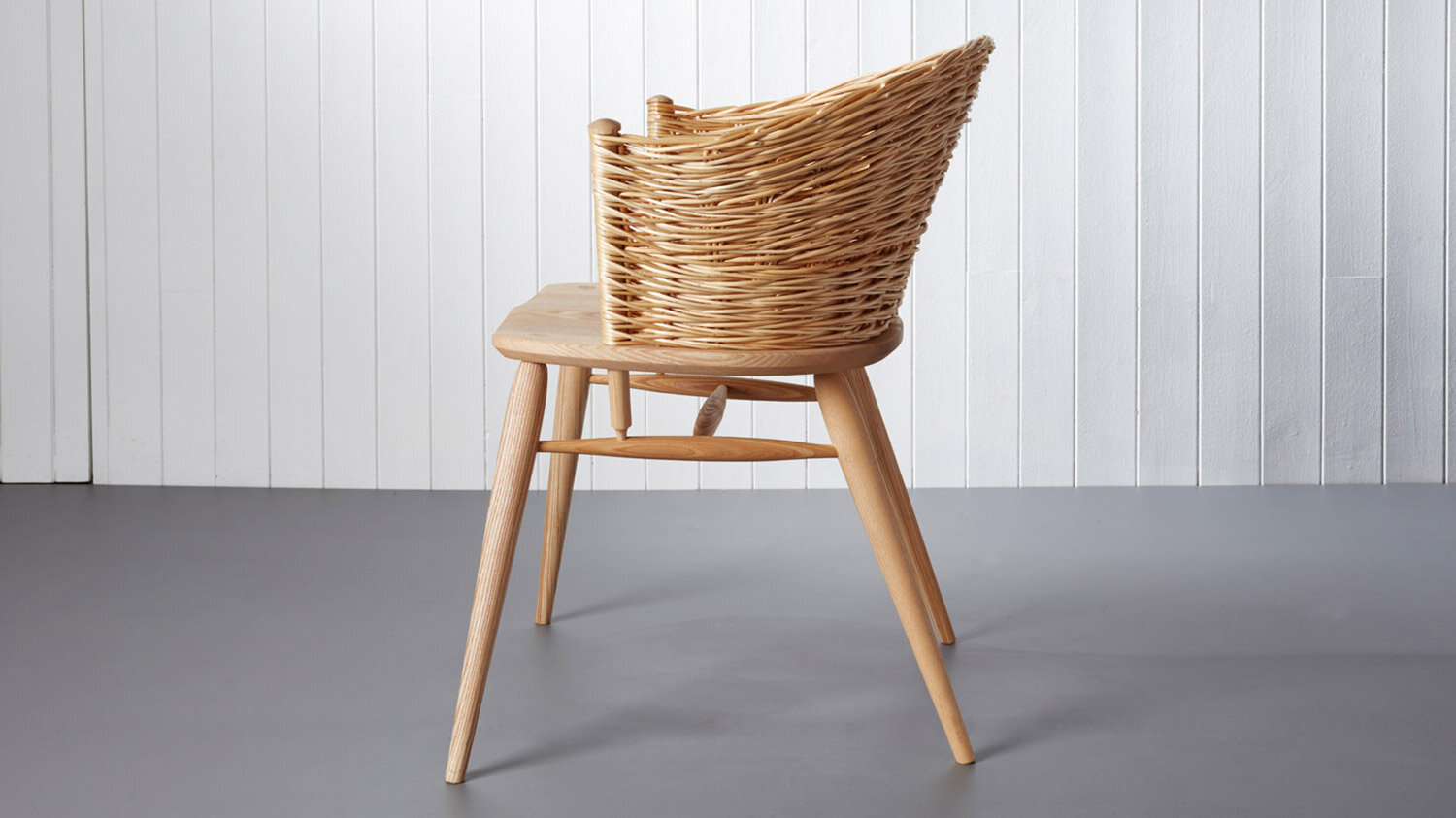 Dining chair woven with willow