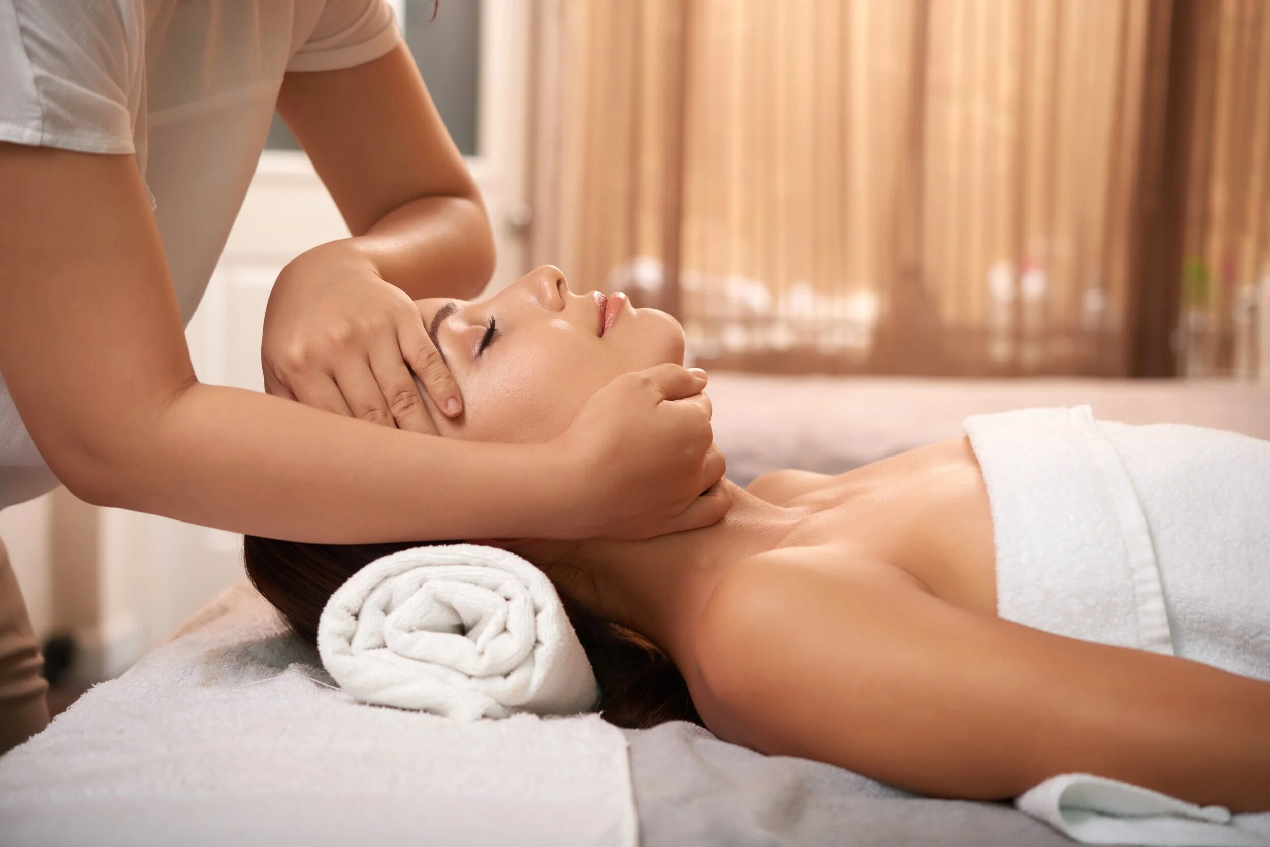 luxurious-facial-care-TFEFNS2.jpg