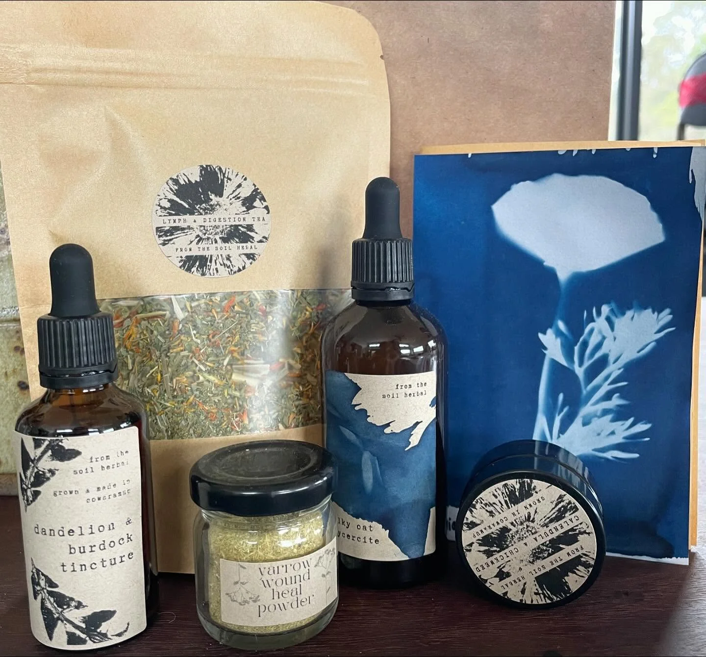 My lil herb shop is closing. 

Sorry for the click bait but it&rsquo;s true! In 2 months i&rsquo;m packing up life to finish my herb degree on the other side for a big chunk of the year, so herb growing, making and workshops wont be back for a good w