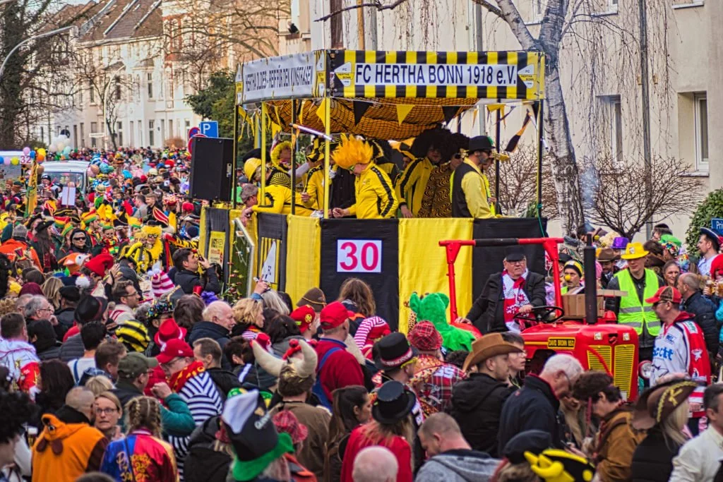 FC Hertha Bonn jeck in Kessenich