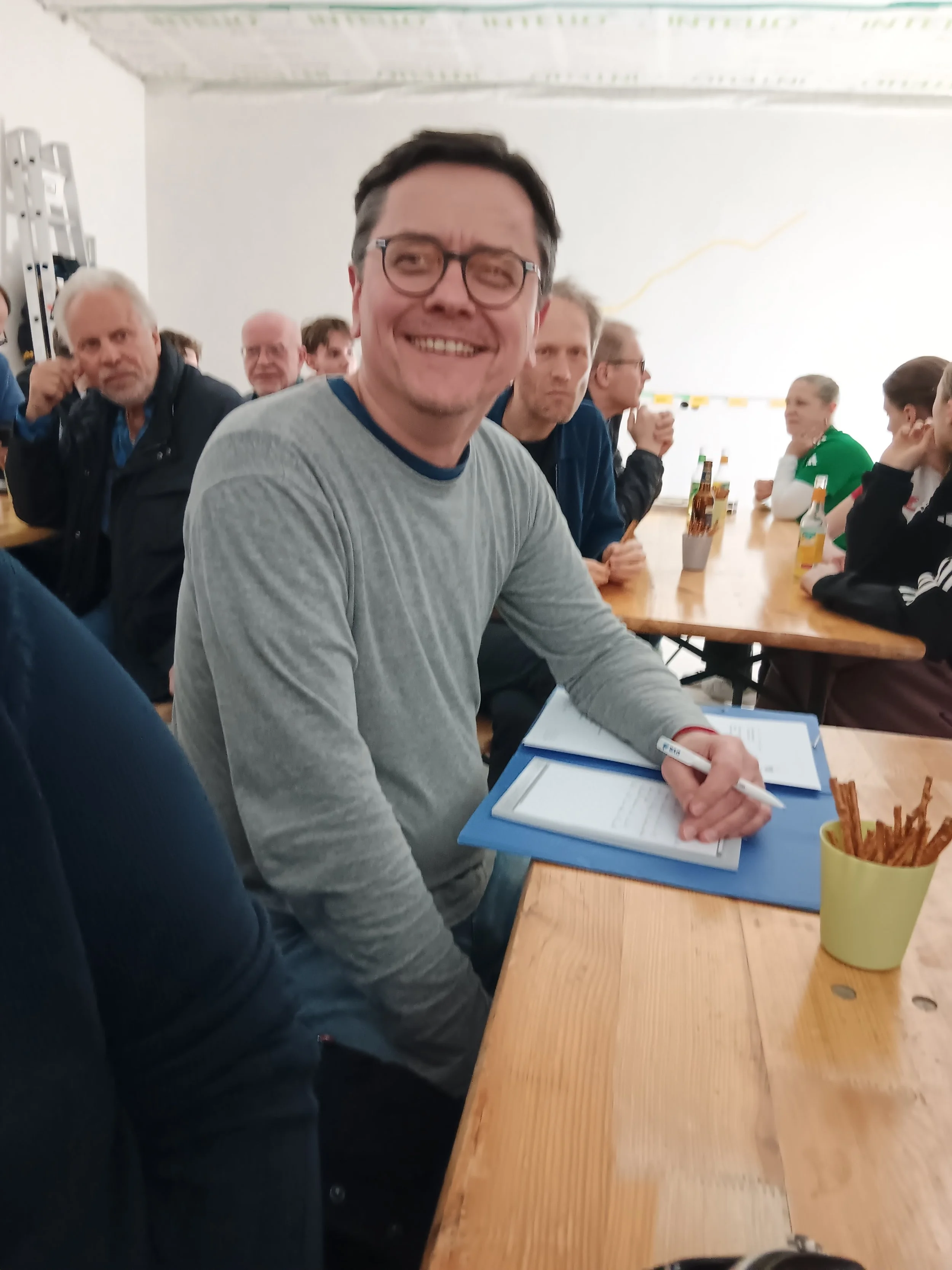 Schriftführer und Kassenprüfer Sven R. in seinem Element