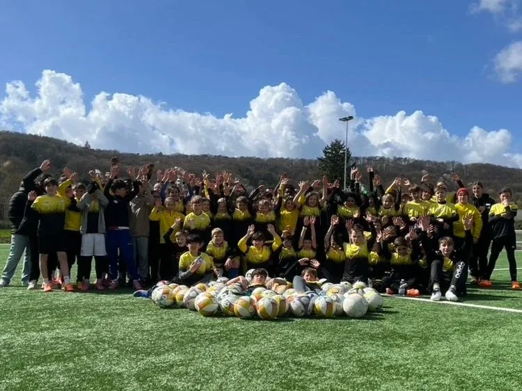 Fast 100 Kids beim Hertha Ostercamp 2026