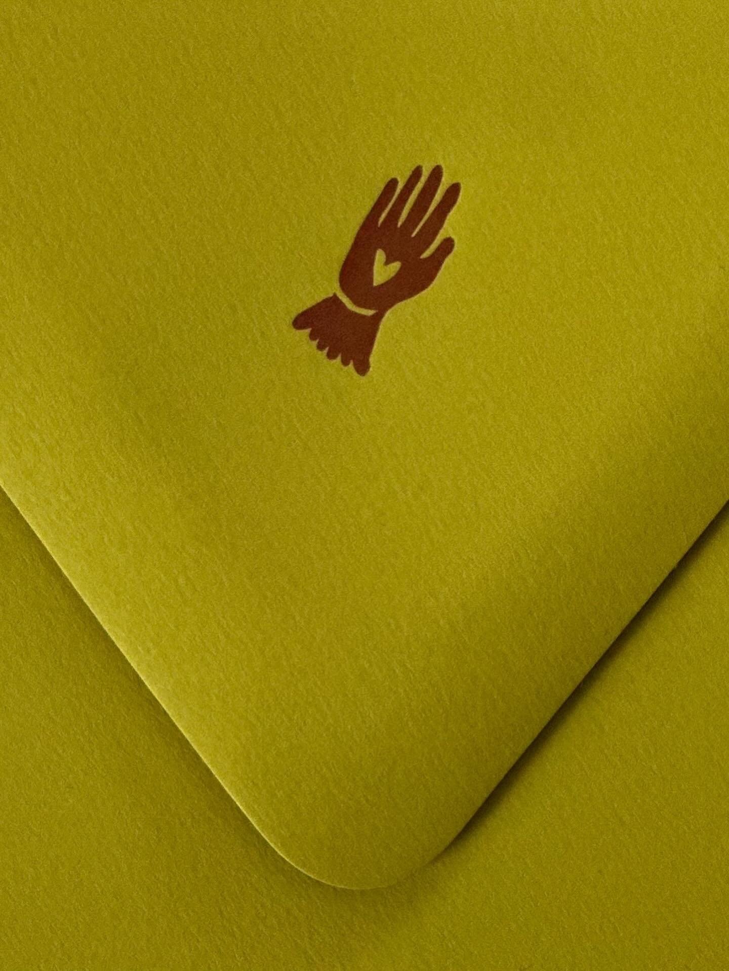 We love a detail and we really love a letterpressed detail 🤚 heart in hand &hearts;️ Save the dates for @oilymarj printed by @parklifepress on favorite @colorplan_papers chartreuse envelopes