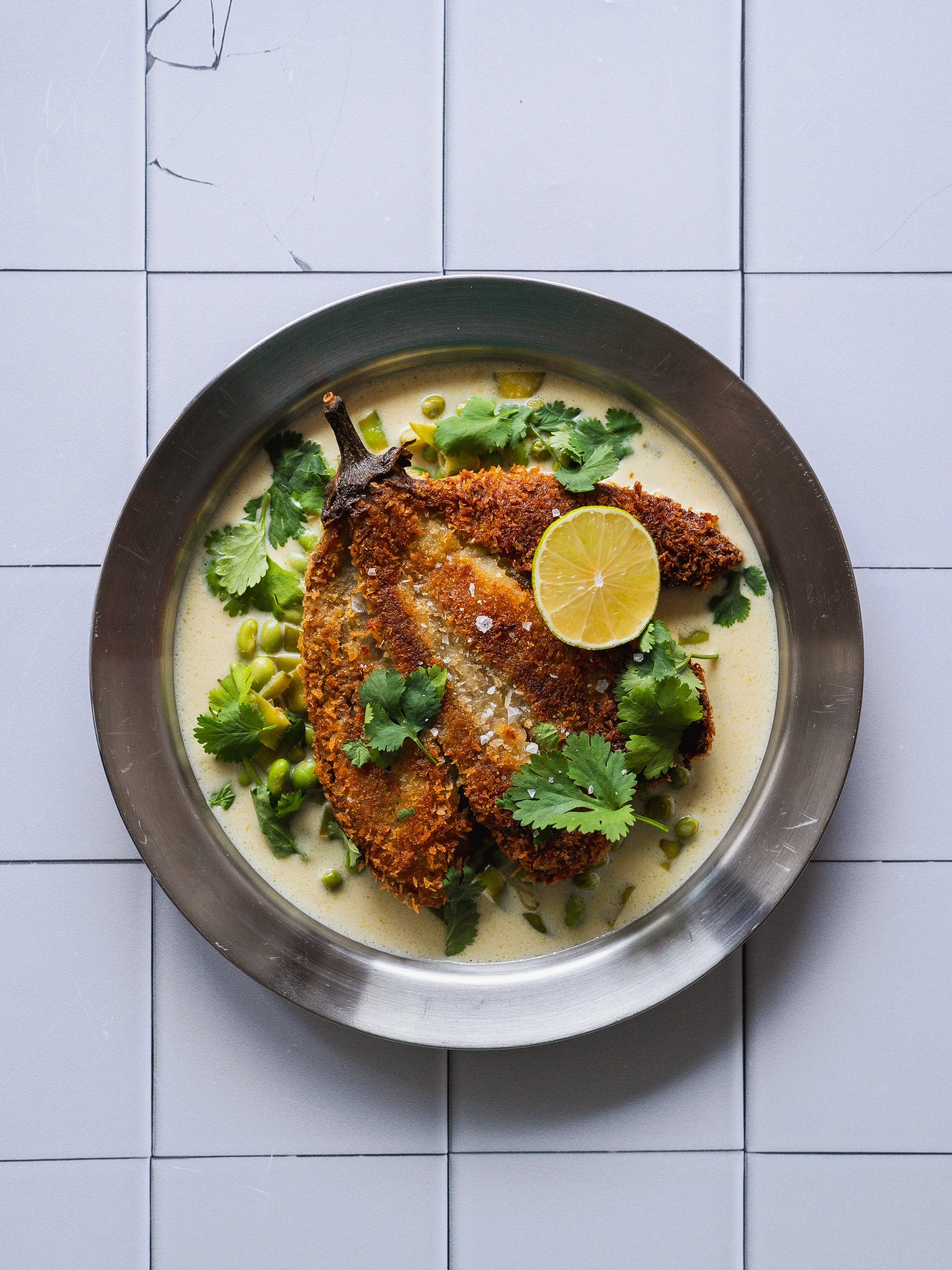 SZNYCEL Z BAKŁAŻANA Z ZIELONYM CURRY