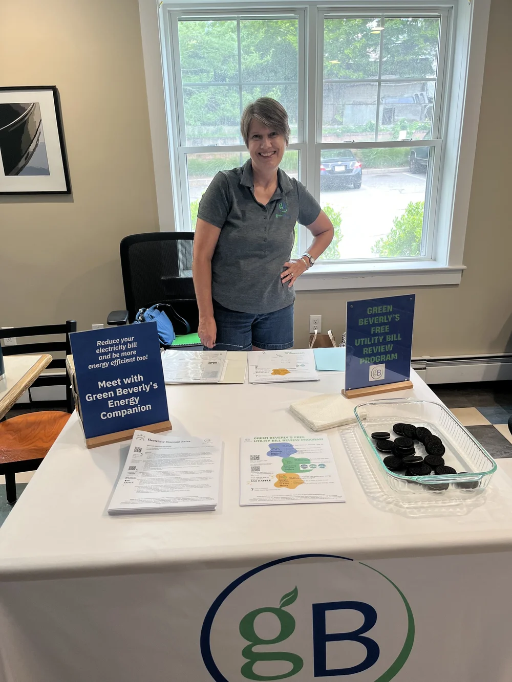 Green Beverly tabling at YMCA housing building.jpeg