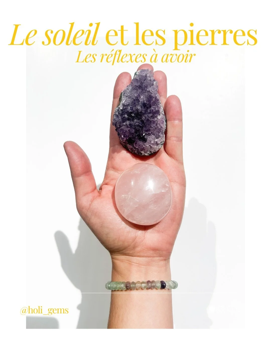 ☀️ LE SOLEIL ET LES PIERRES ☀️

Certaines pierres sont sensibles au soleil
Qu&rsquo;est-ce que &ccedil;a veut dire ?
De part leur composition chimique, certaines pierres peuvent se d&eacute;teriorer &agrave; cause d&rsquo;une trop longue exposition a