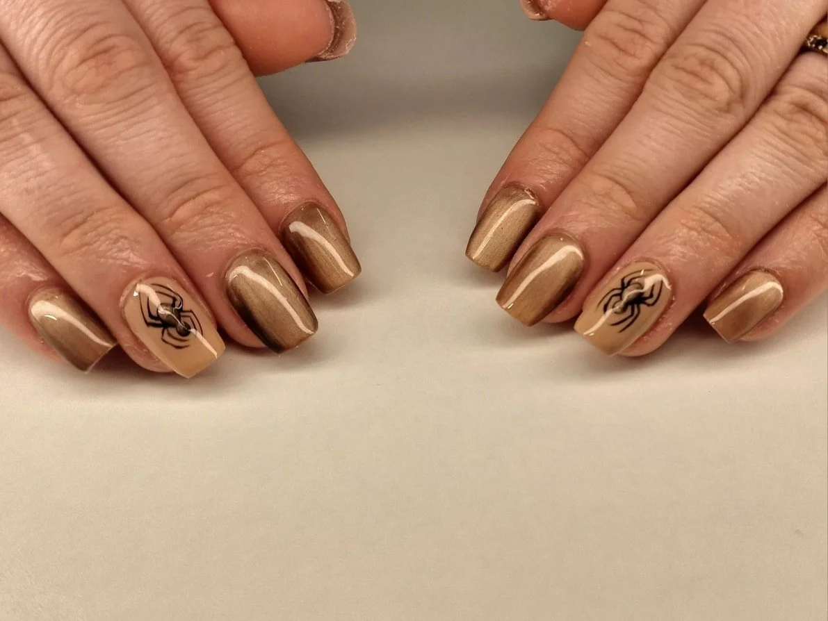 🕷️🤎

💅 Service: BIAB Gel Fingers with Intermediate Nail Art 
🕑 Time: 90 mins
💷 Cost: &pound;36