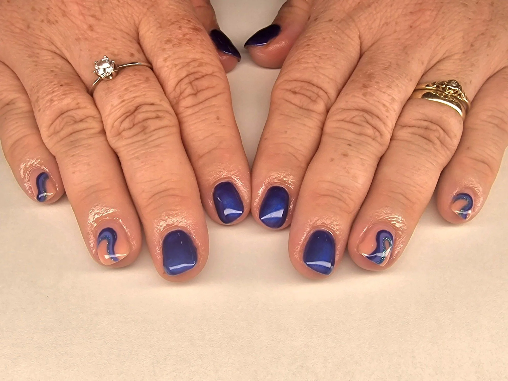 💅 Service: BIAB Gel Fingers with Intermediate Nail Art 
🕑 Time: 90 mins
💷 Cost: &pound;36

🧴Products: 
@the_gelbottle_inc 
@labology3 
@glitterplanetuk 
@thecuticlelab.ltd 
@brazzcare_official 
@katiebarnes.toolrange 
@homeofnailart