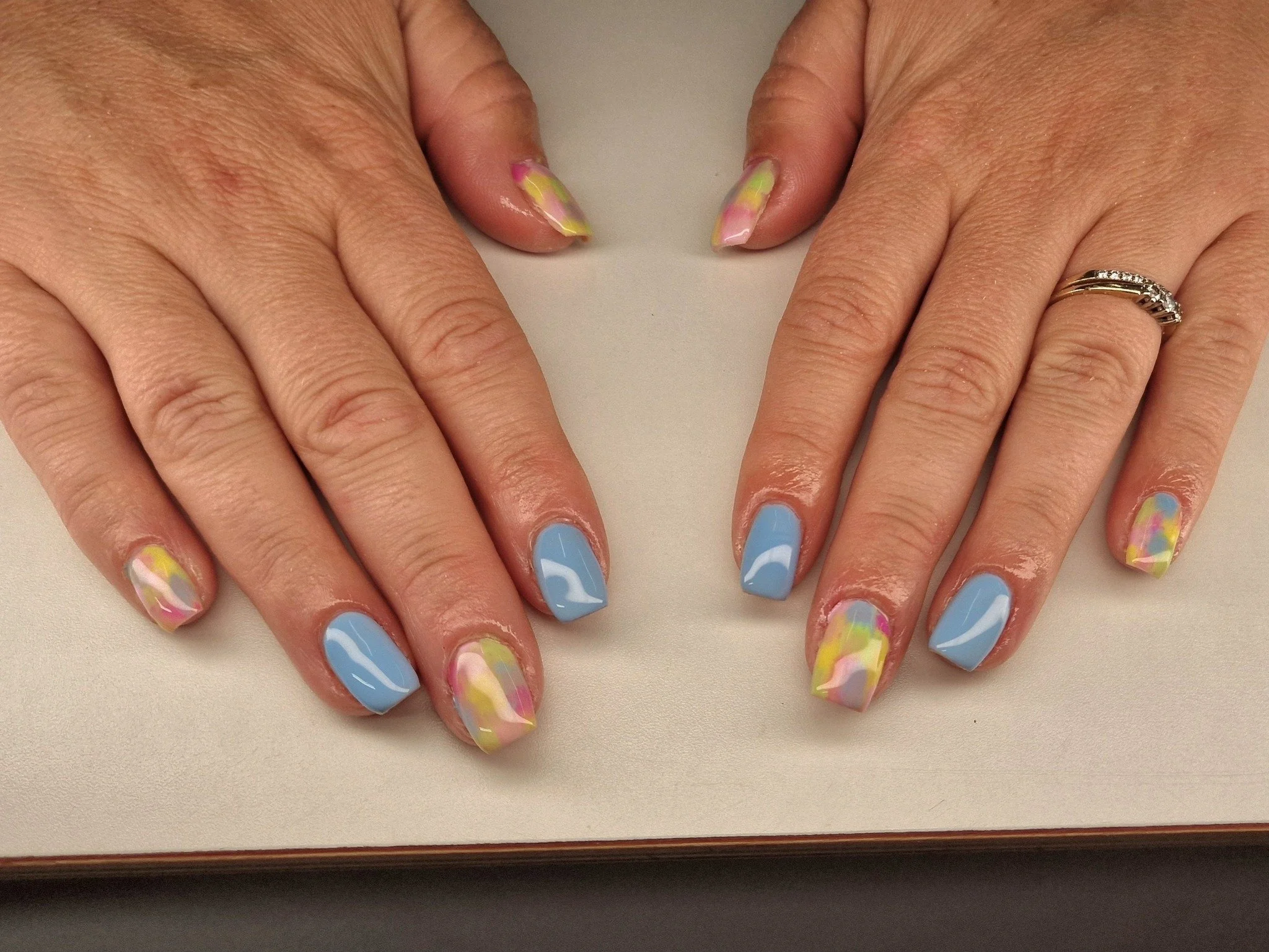 💐

💅 Service: Gel Tip Extensions with Intermediate Nail Art 
🕑 Time: 120 mins
💷 Cost: &pound;46

Check Availability &amp; Book Online at www.strawberrybronze.co.uk 🍓

🧴Products: 
@the_gelbottle_inc 
@labology3 
@glitterplanetuk 
@thecuticlelab.