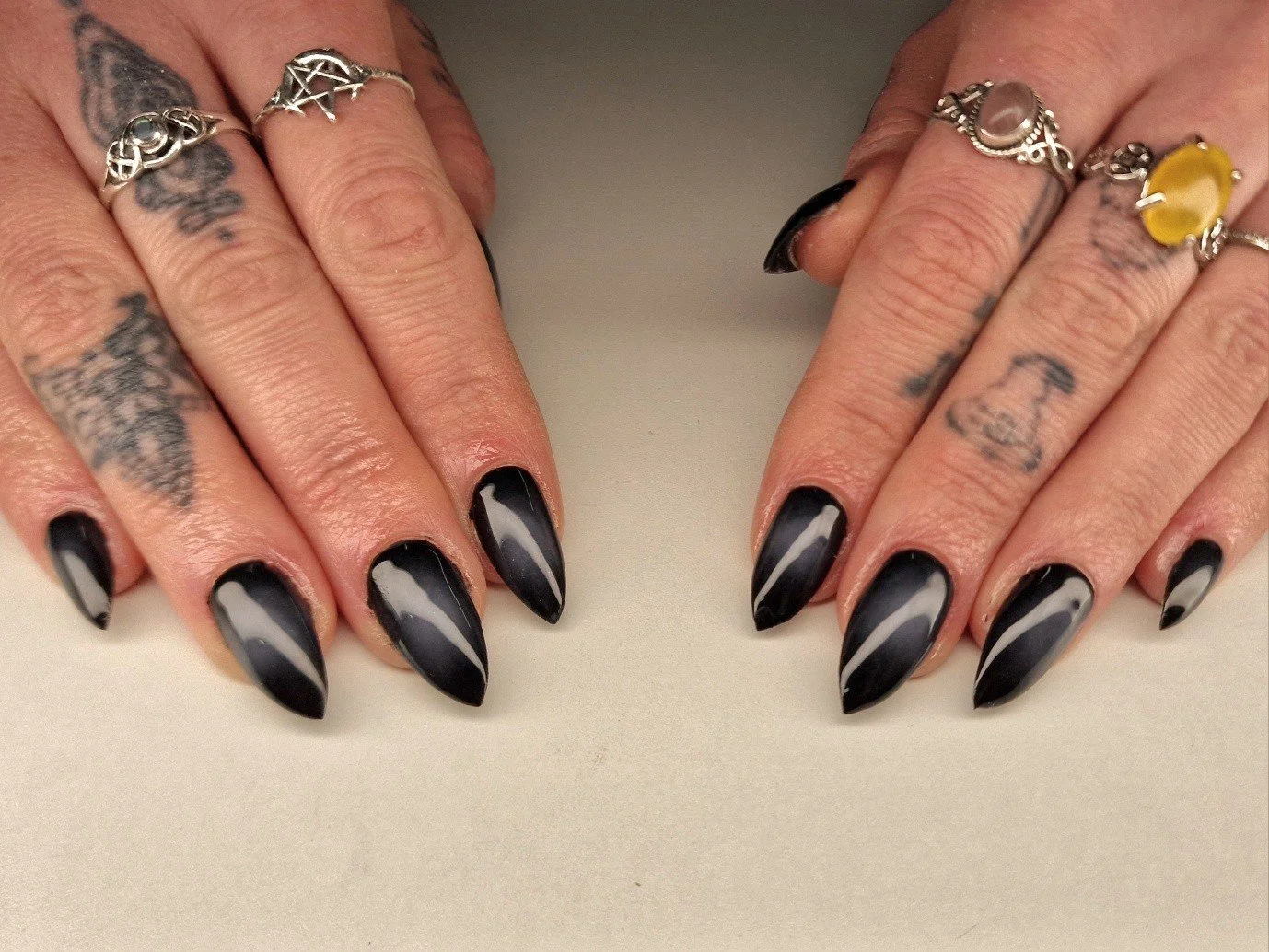 🖤

💅 Service: Gel Tip Extensions with Intermediate Nail Art 
🕑 Time: 120 mins
💷 Cost: &pound;46

🧴Products: 
@the_gelbottle_inc 
@labology3 
@glitterplanetuk 
@thecuticlelab.ltd 
@brazzcare_official 
@katiebarnes.toolrange 
@homeofnailart