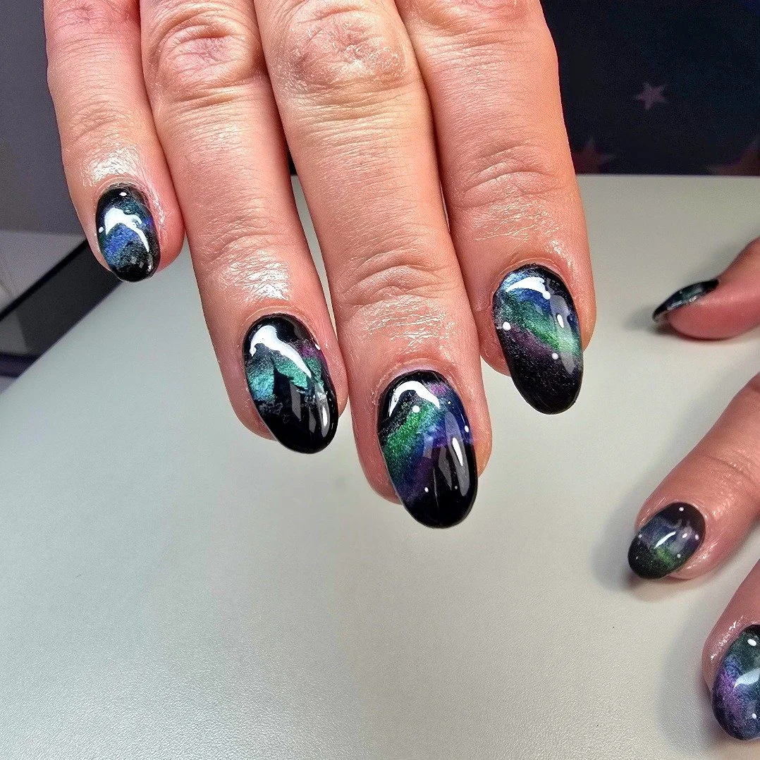 🌌

💅 Service: BIAB Gel Fingers with Intermediate Nail Art 
🕑 Time: 90 mins
💷 Cost: &pound;42

Check Availability &amp; Book Online at www.strawberrybronze.co.uk 🍓

🧴Products: 
@the_gelbottle_inc 
@labology3 
@glitterplanetuk 
@thecuticlelab.ltd