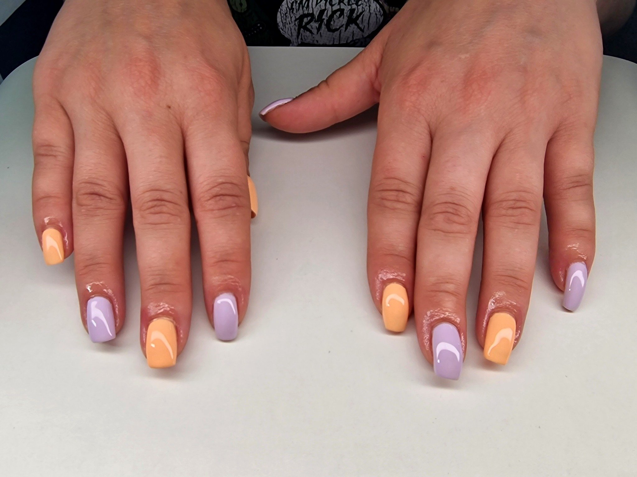 🍑💜

💅 Service: BIAB Gel Fingers
🕑 Time: 60 mins
💷 Cost: &pound;36

Check Availability &amp; Book Online at www.strawberrybronze.co.uk 🍓

🧴Products: 
@the_gelbottle_inc 
@labology3 
@glitterplanetuk 
@thecuticlelab.ltd 
@brazzcare_official 
@ka