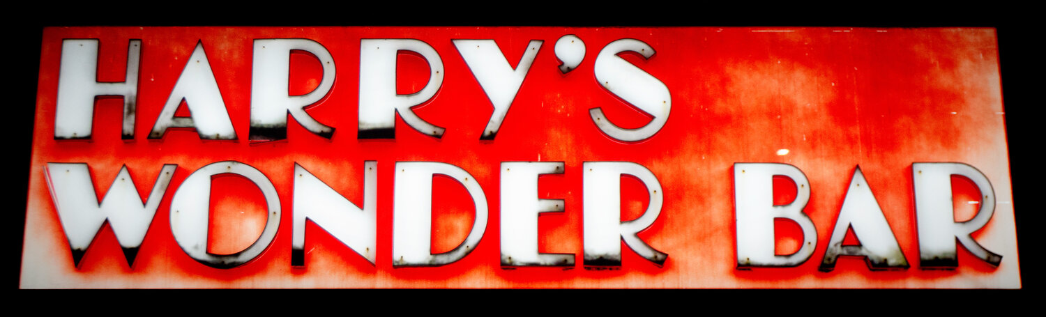 Harry&#39;s Wonder Bar