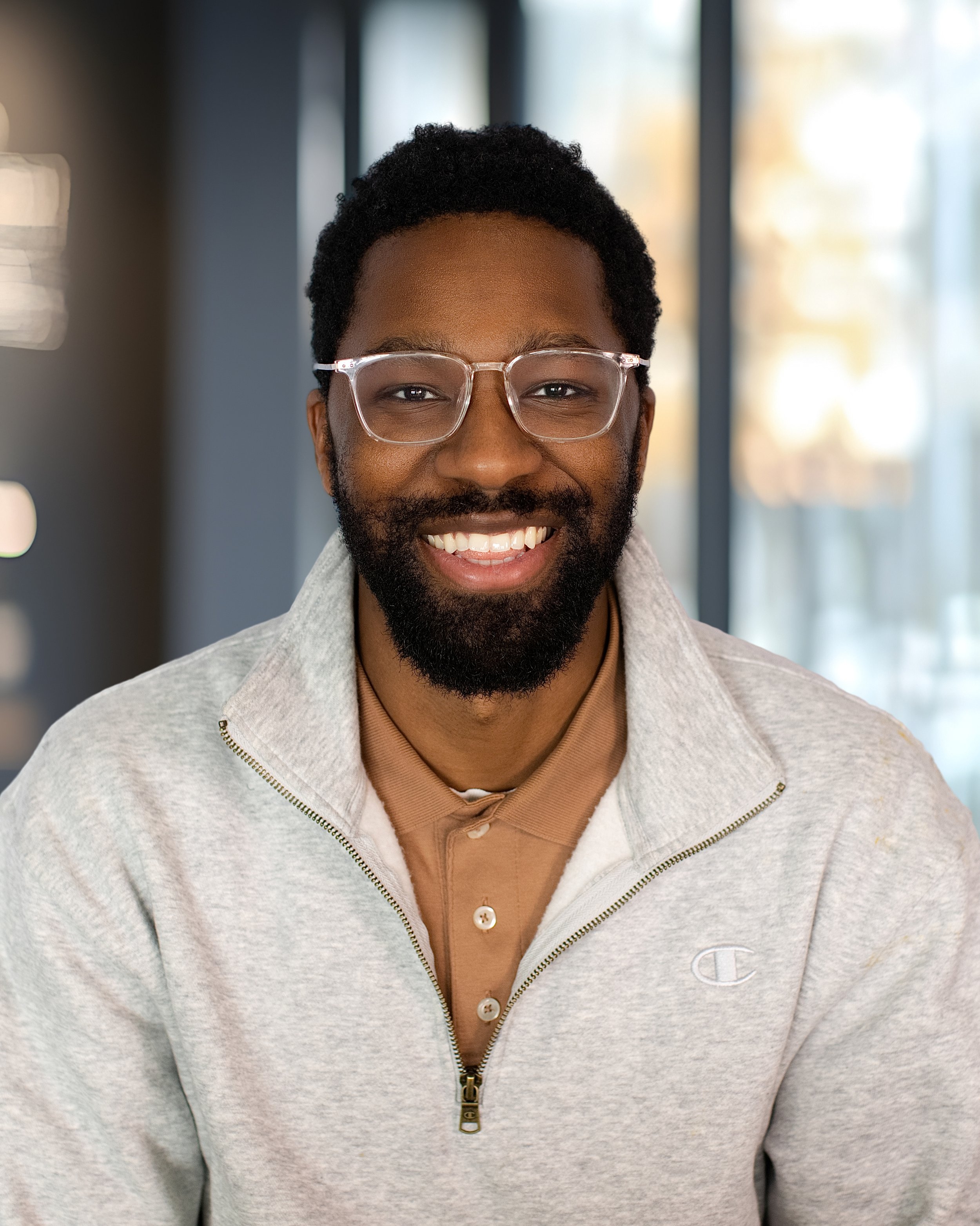 headshot_mysherpa-(1 of 2)_(25).jpg