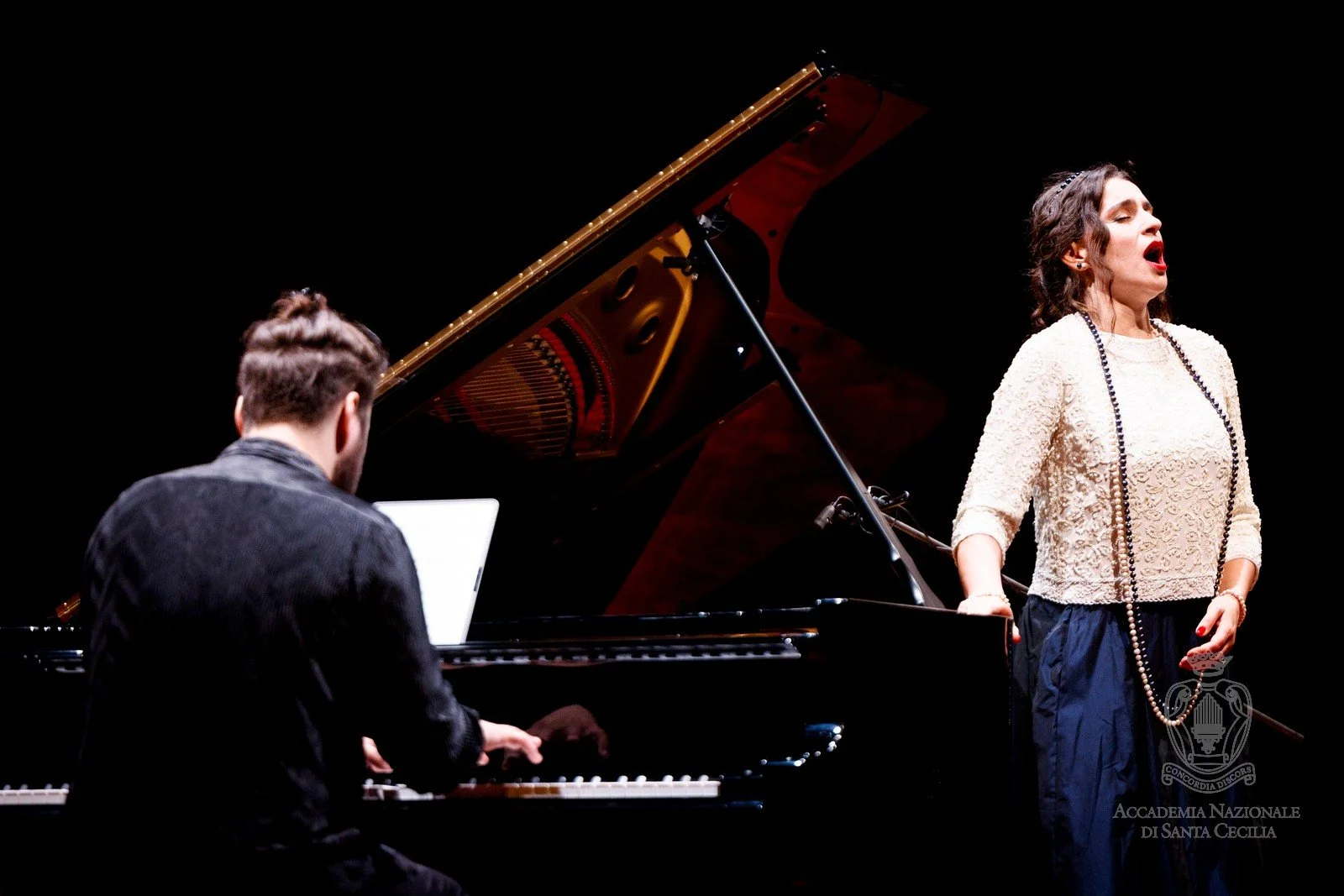 In Recital with Lukas Geniušas