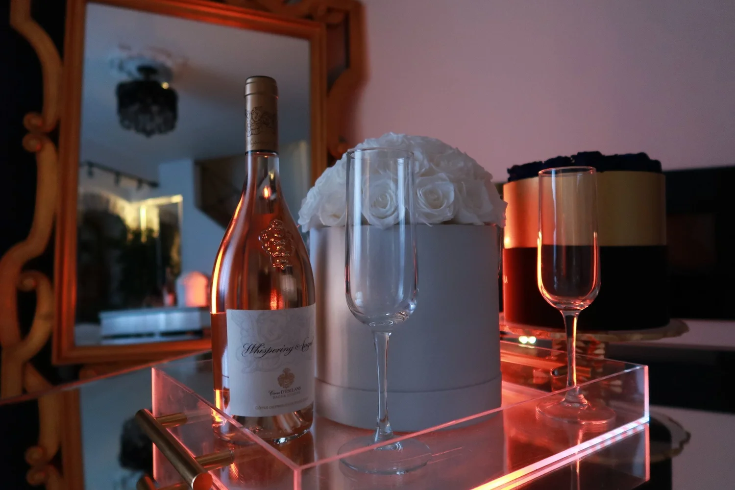 Touch & Glow Relaxation Lounge