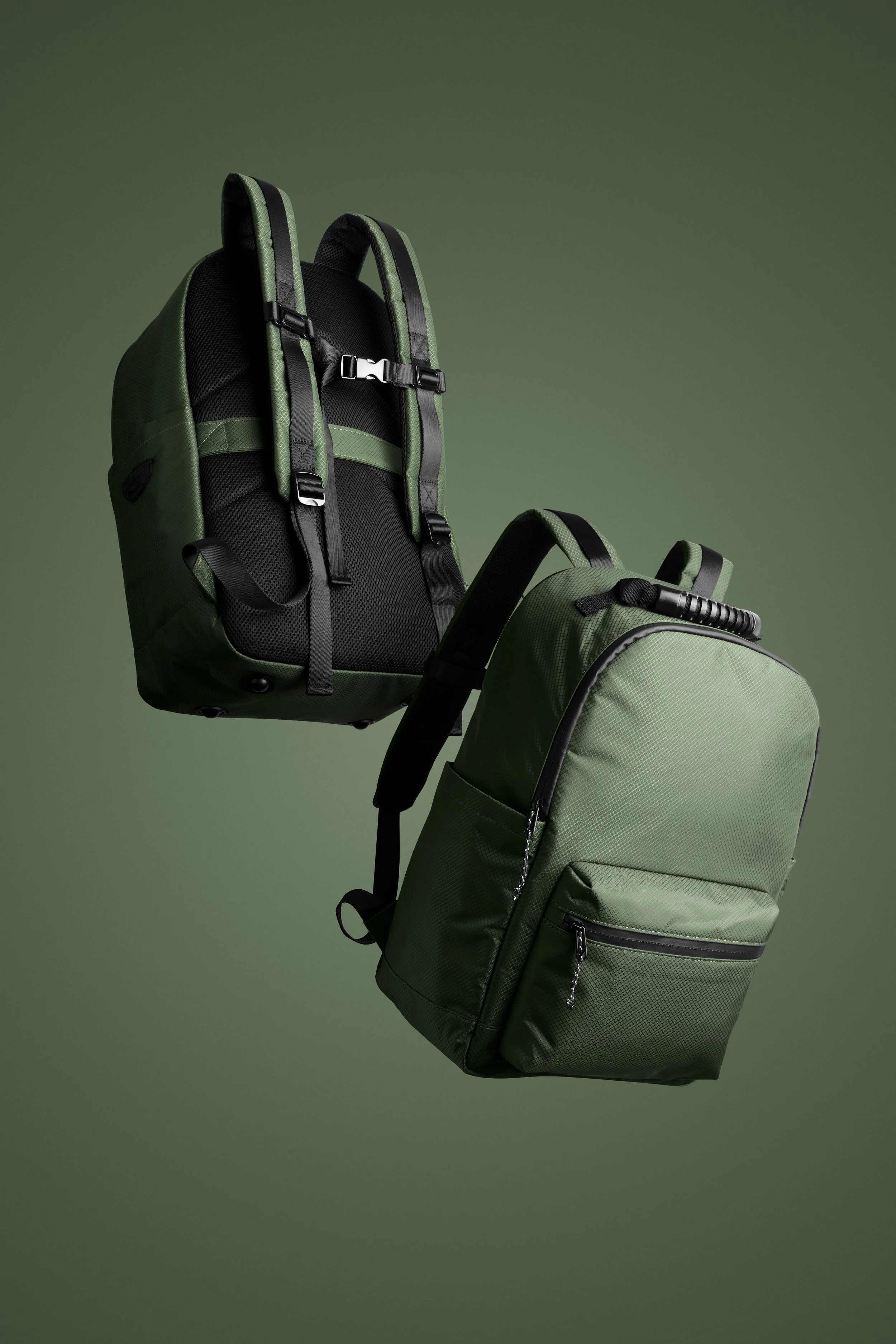HR-Double Oak - Bags -0269 - Green-P - 01.jpg