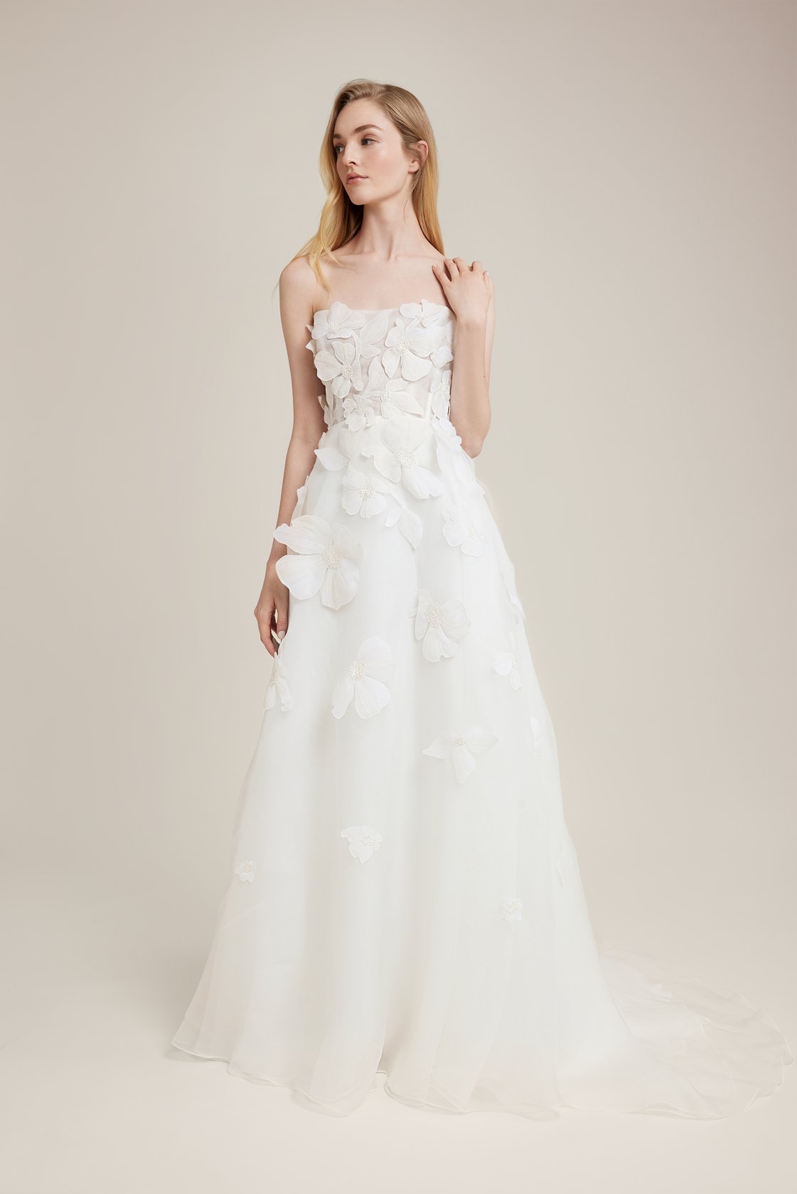 6-TheClairetteLeLaBridal_More3277_2568x1680.jpeg